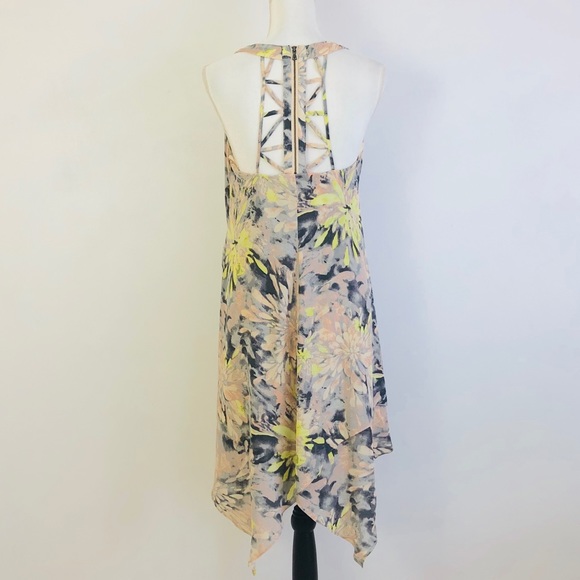 BCBGMaxAzria Clarissa Floral Asymmetric Hem Cocktail Dress Yellow Sz 6 - Picture 4 of 9